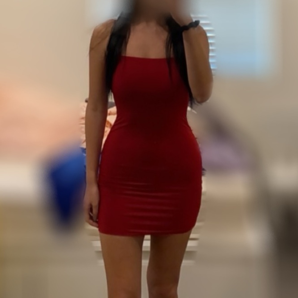 Red mini bodycon dress